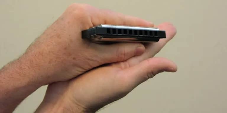 Jak zagrać sąsiadów na harmonijce - proste kroki dla każdego Jak zagrać sąsiadów na harmonijce - proste kroki dla każdego